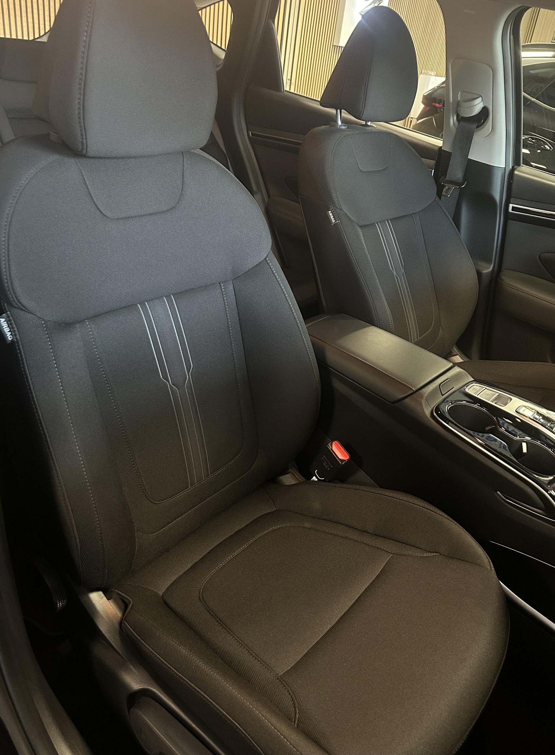 HYUNDAI Tucson 1.6 T-GDi PHEV Origo 4WD-image-15