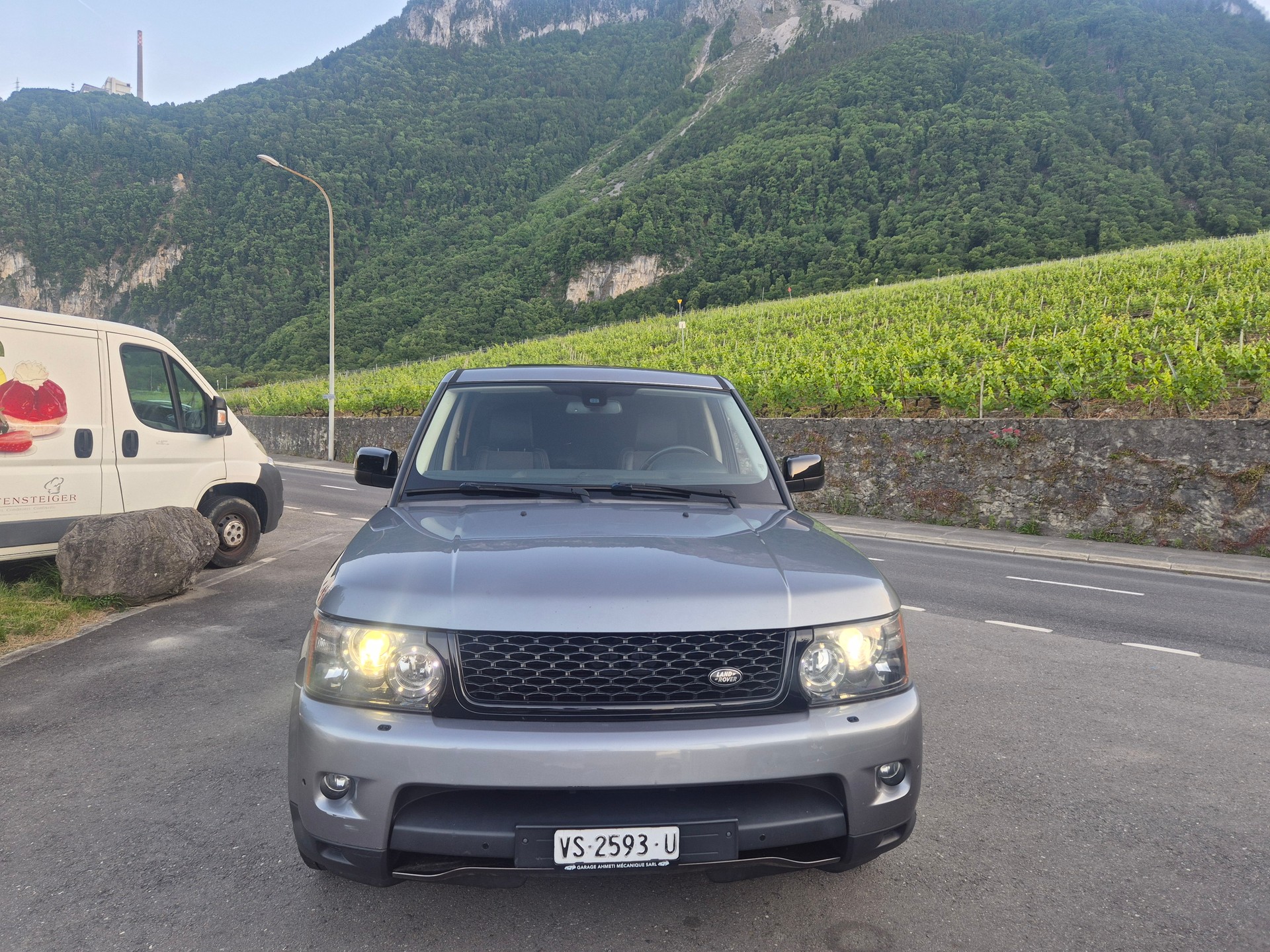 LAND ROVER Range Rover Sport 3.0 TDV6 HSE Automatic-image-3