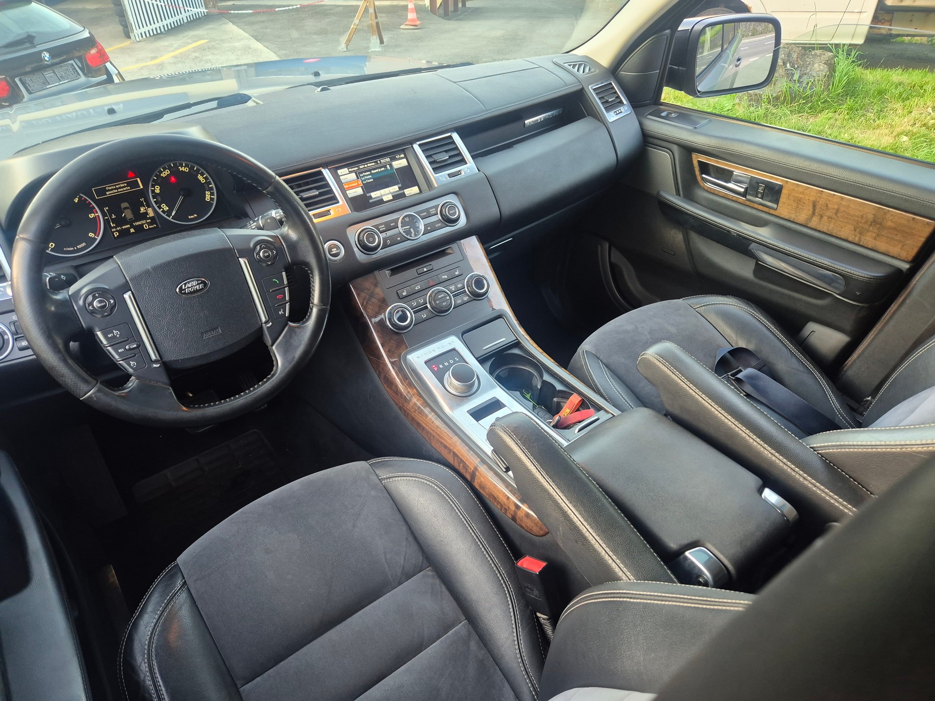 LAND ROVER Range Rover Sport 3.0 TDV6 HSE Automatic-image-7