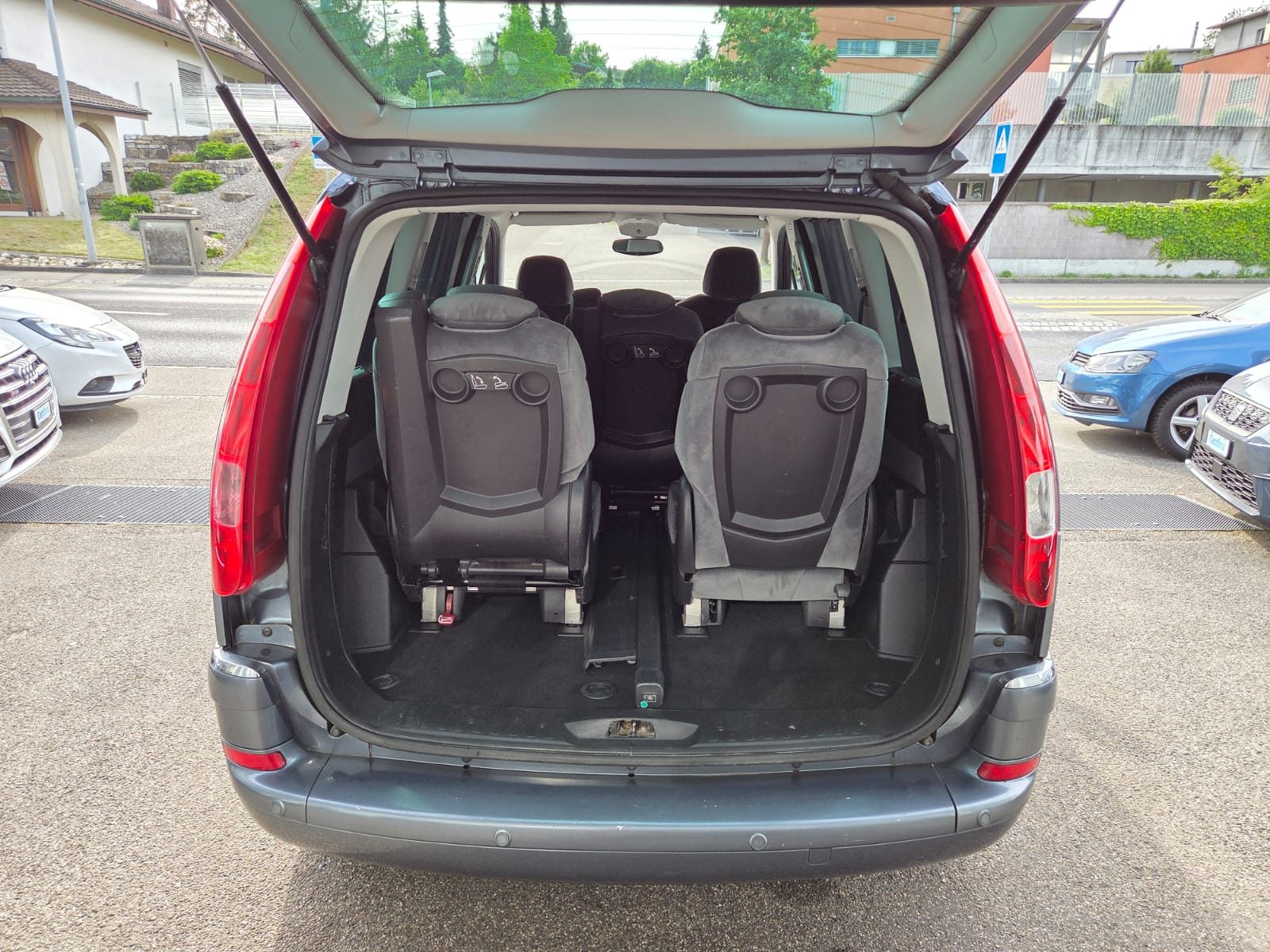 CITROEN C8 2.0 16V Exclusive-image-15