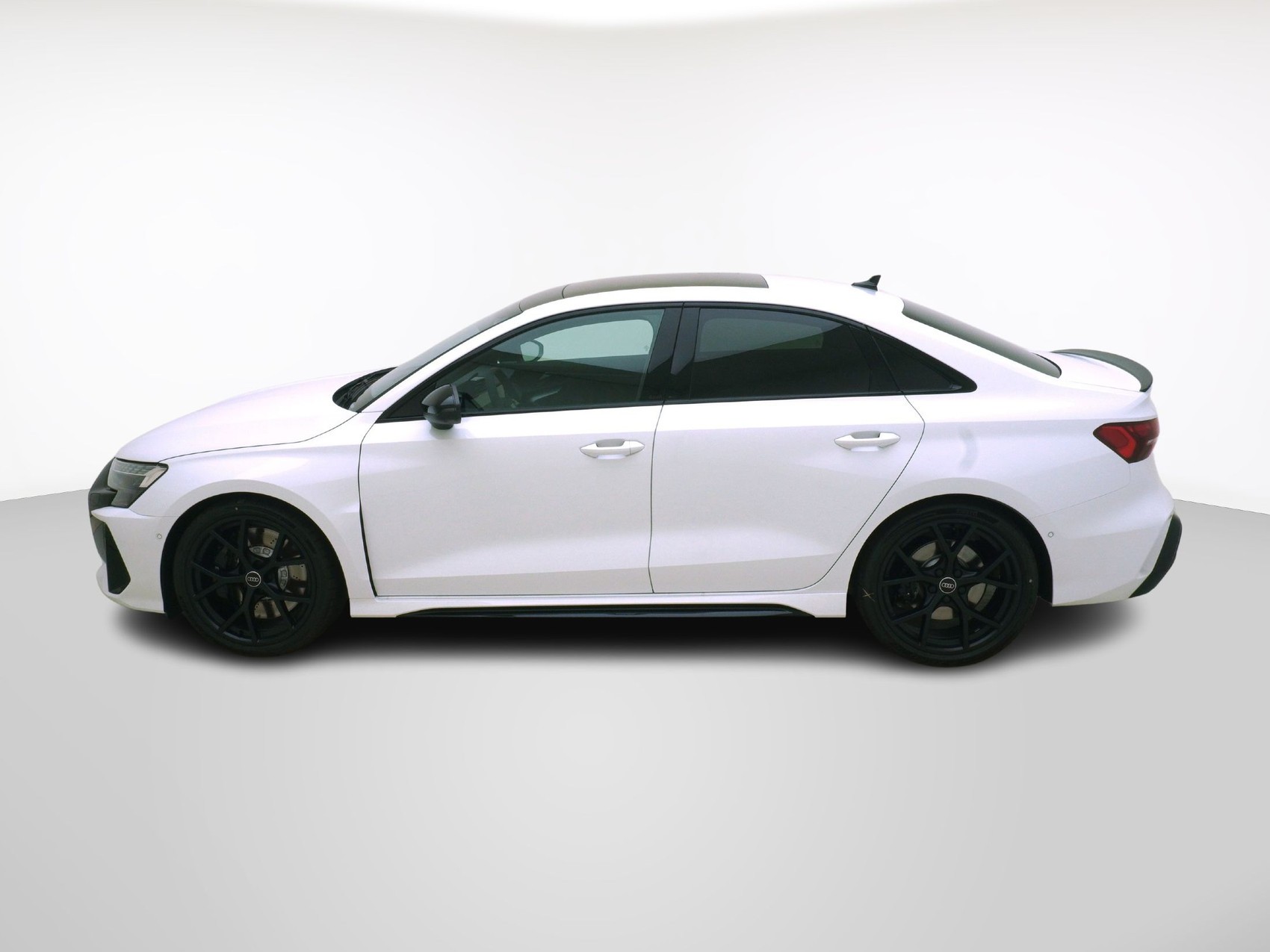 AUDI RS3 Limousine 2.5 TFSI quattro S-Tronic-showroom-element-1