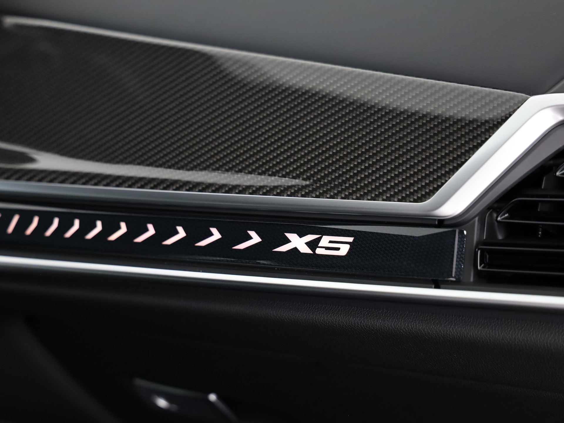 BMW X5 40d xDrive SAG-image-13