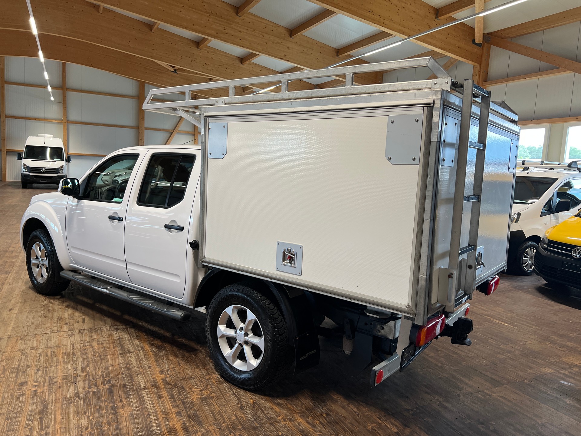 NISSAN Navara Double Cab SE 2.5 dCi 4WD LB Automat-image-7