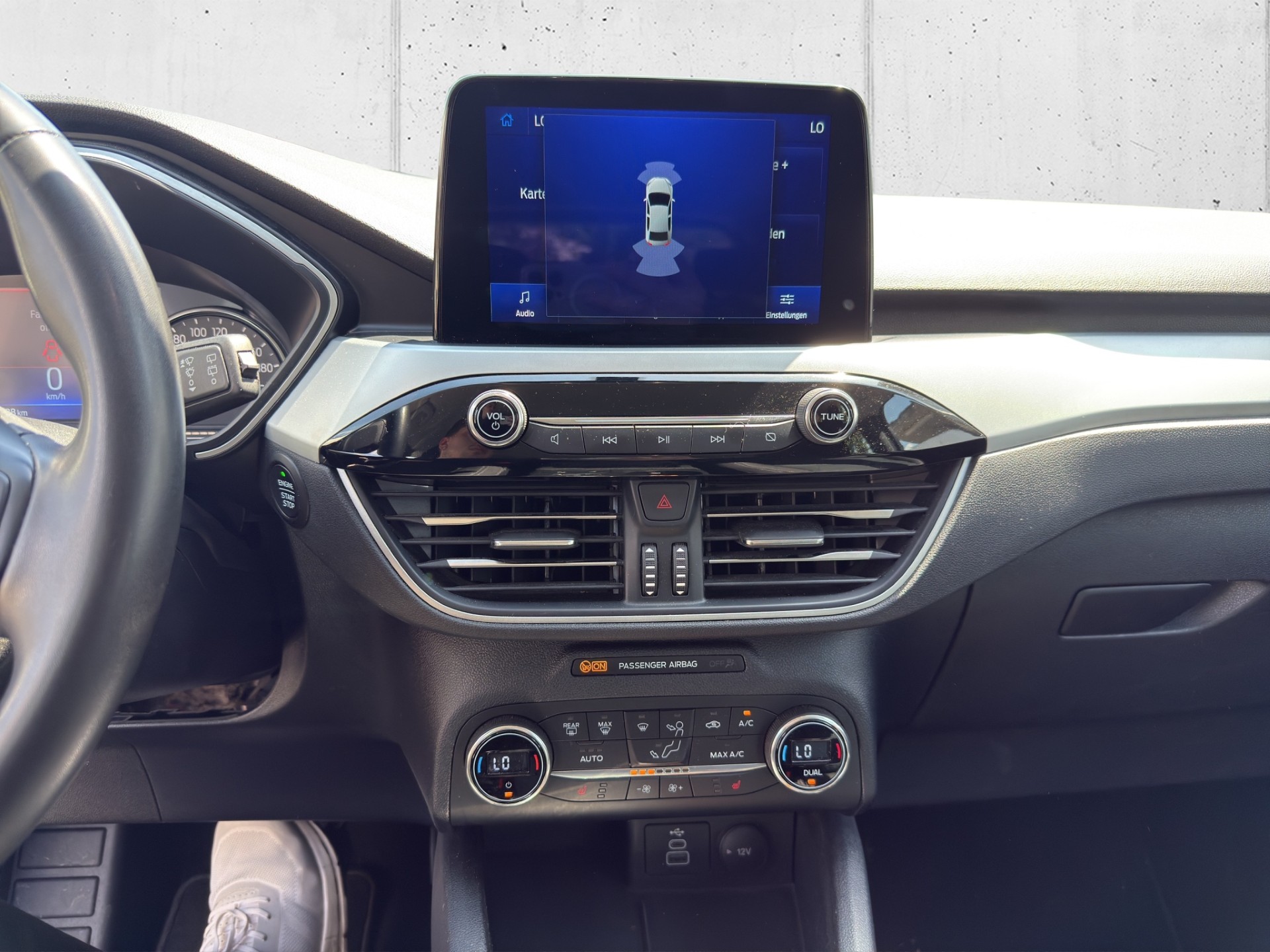 FORD Kuga 2.5 Hybrid Cool & Connect 4x4-image-10
