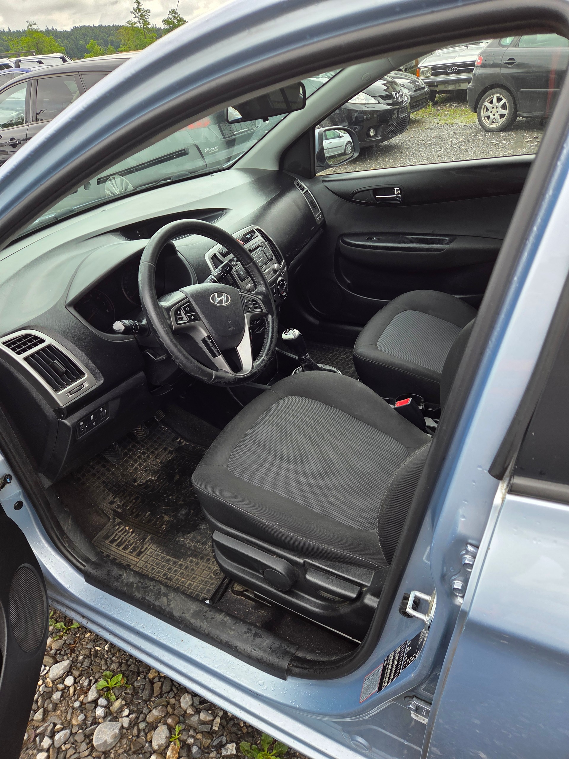 HYUNDAI i20 1.4 Style-image-6