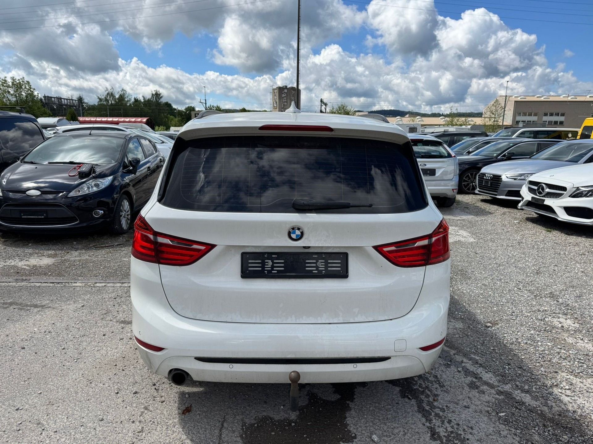 BMW 218d Gran Tourer Steptronic-image-7