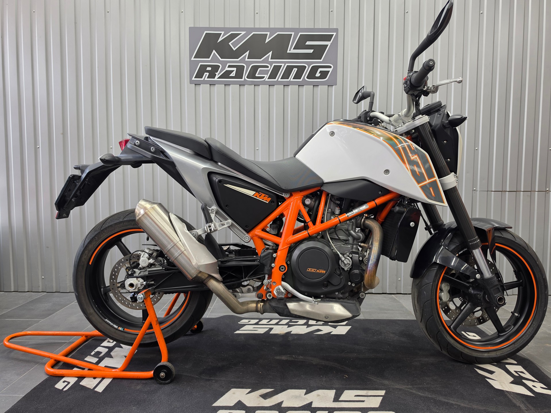 KTM 690 Duke ABS (35kW)-image-1