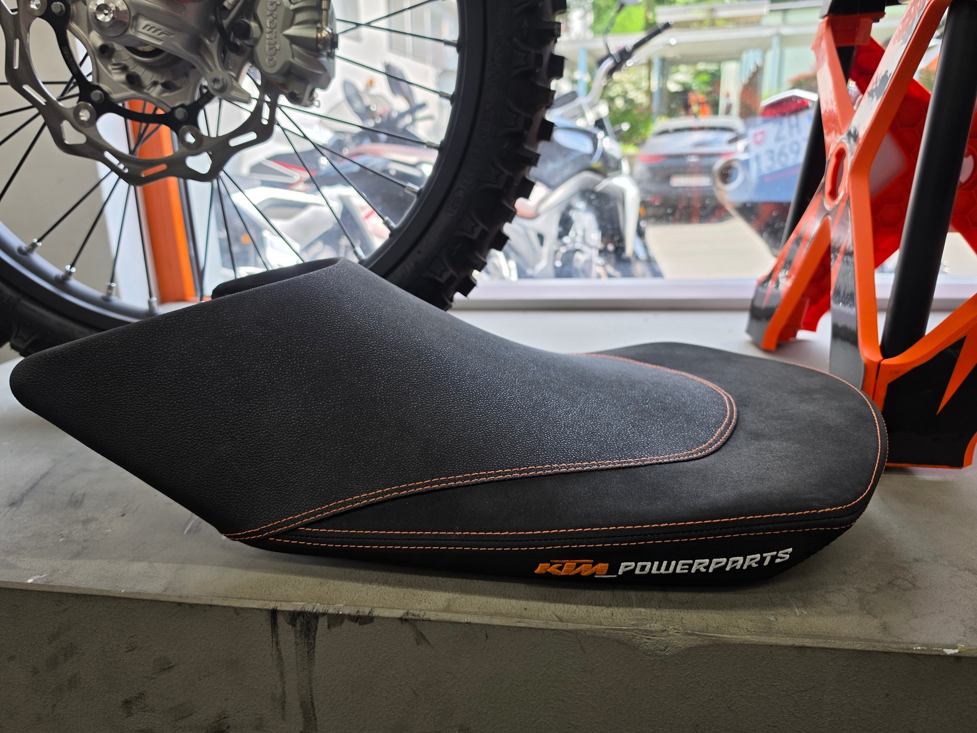 KTM 690 Duke ABS (35kW)-image-6