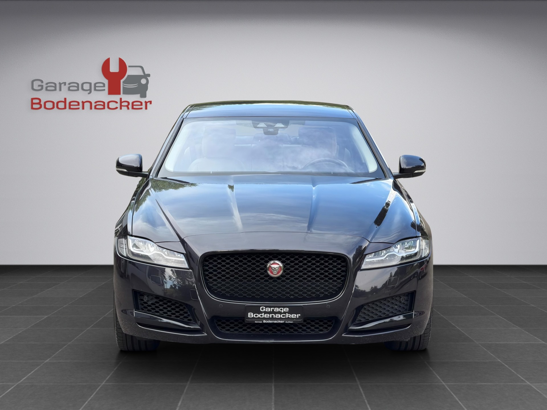 JAGUAR XF 30d Portfolio Automatic * Diesel * V6 * 300PS *-image-13