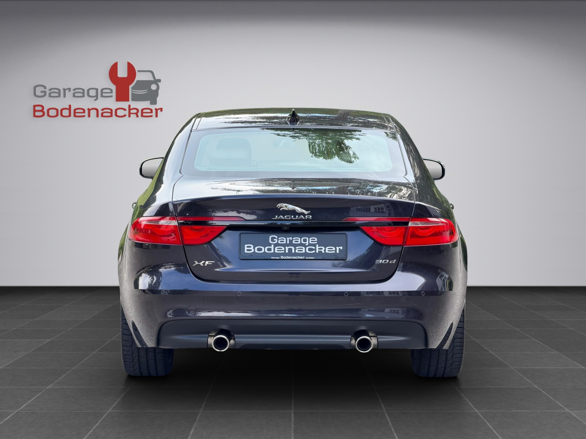 JAGUAR XF 30d Portfolio Automatic * Diesel * V6 * 300PS *-image-15