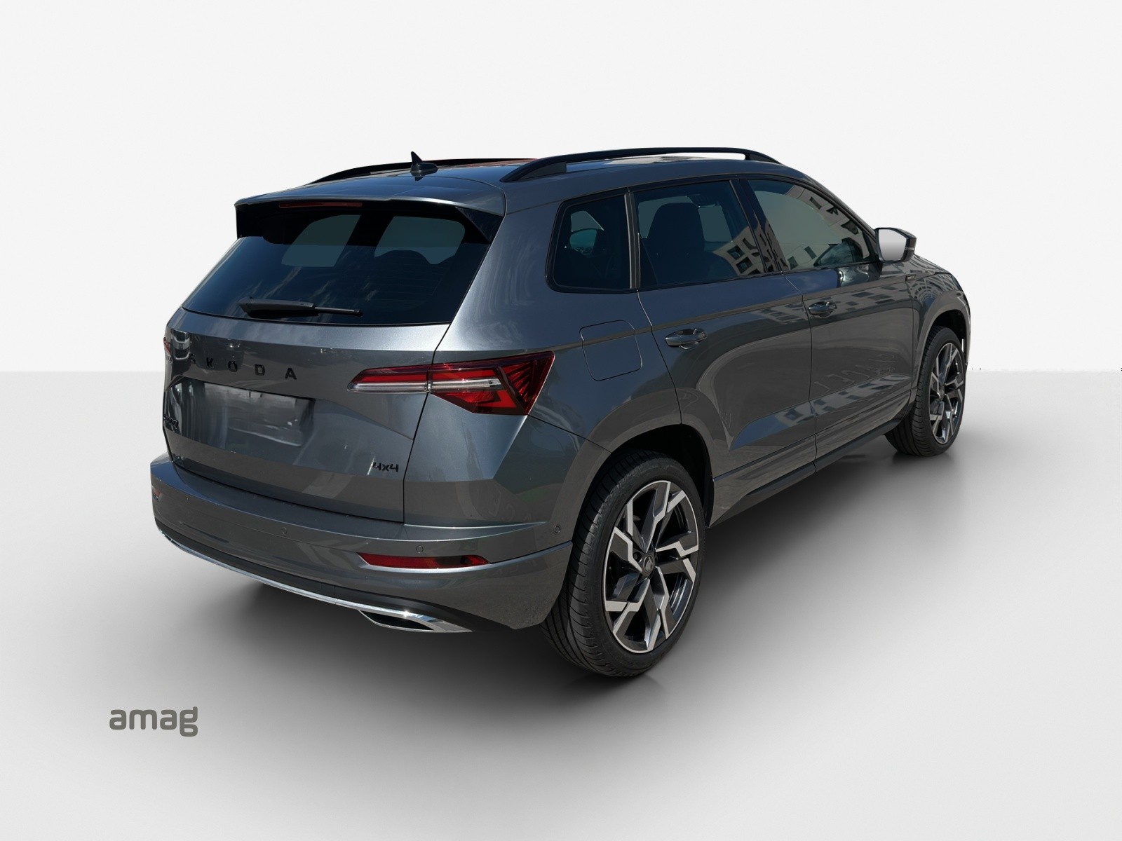 SKODA Karoq 2.0 TSI SportLine 4x4 DSG-image-4