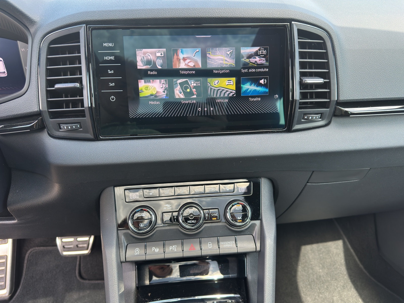 SKODA Karoq 2.0 TSI SportLine 4x4 DSG-image-10