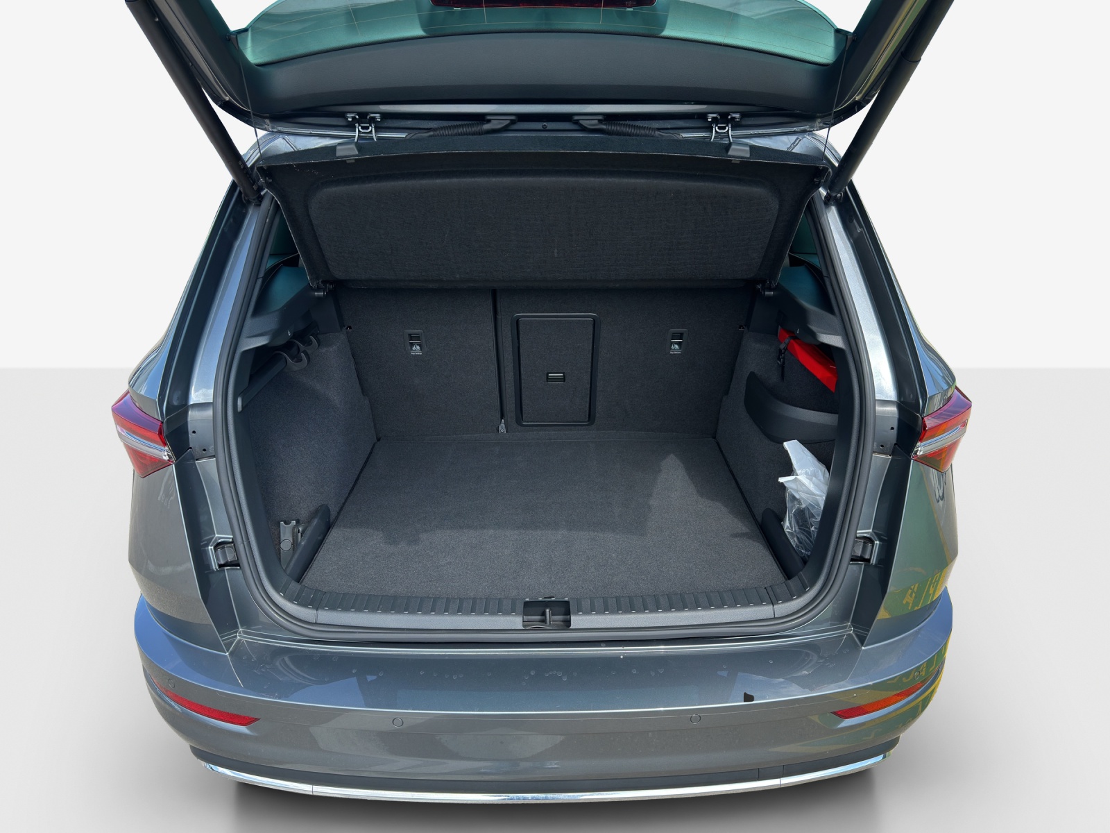 SKODA Karoq 2.0 TSI SportLine 4x4 DSG-image-12