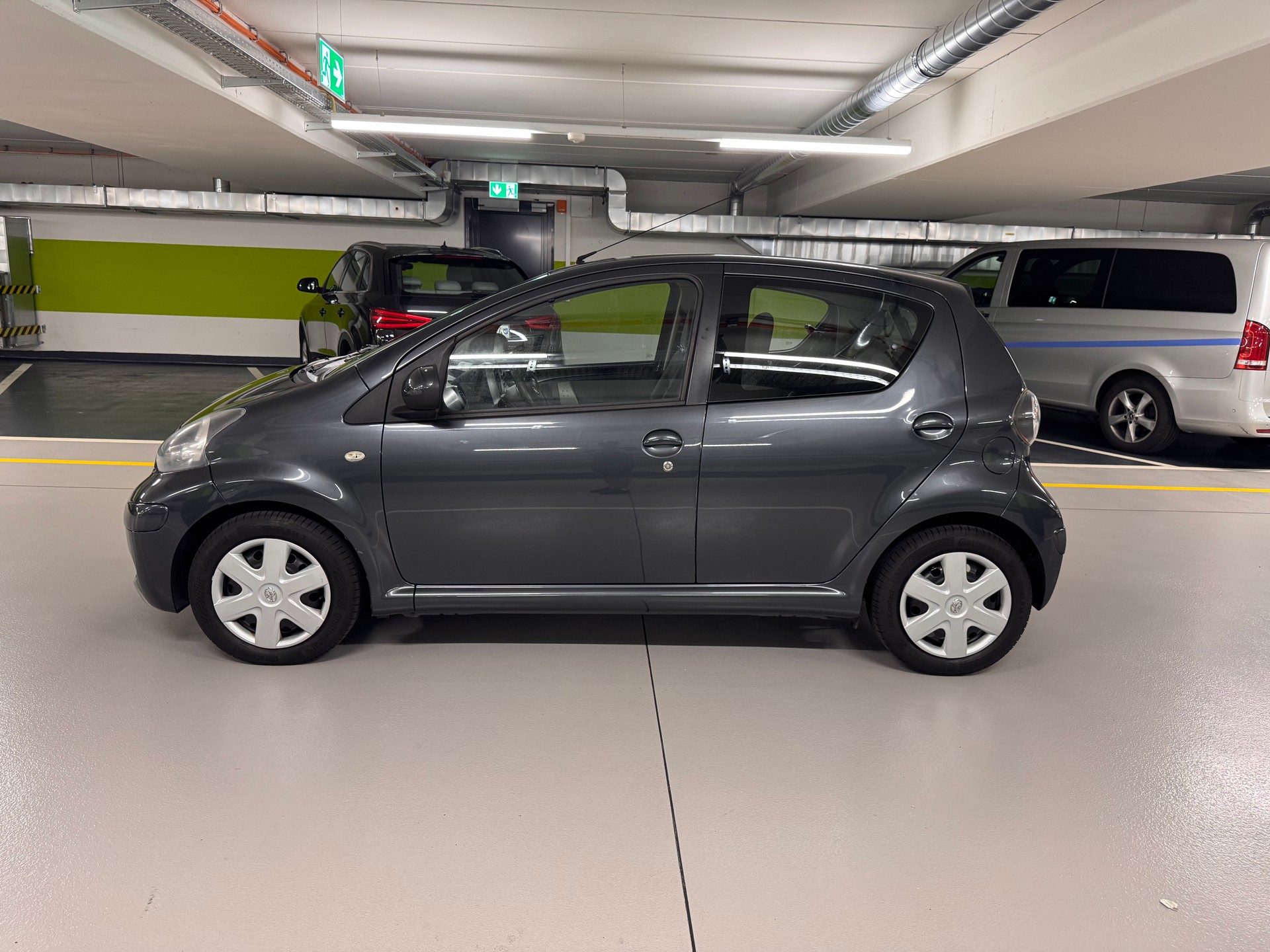 TOYOTA Aygo 1.0 Linea Luna-image-7