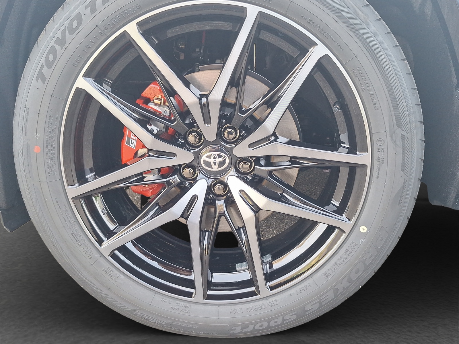 TOYOTA RAV4 2.5 Plug-In-Hybrid GR Sport-image-19