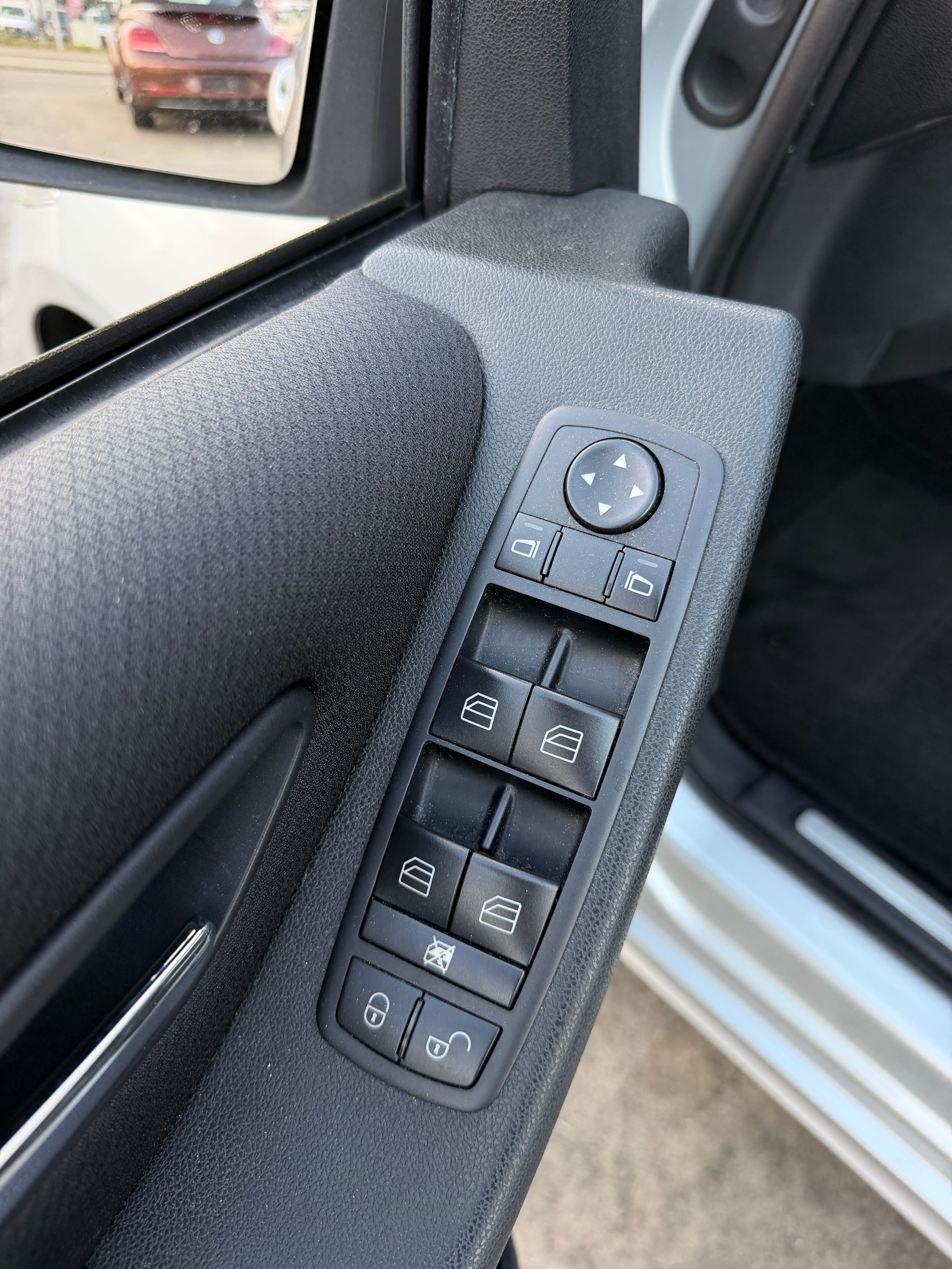 MERCEDES-BENZ A 170 Elégance PolarStar-image-12