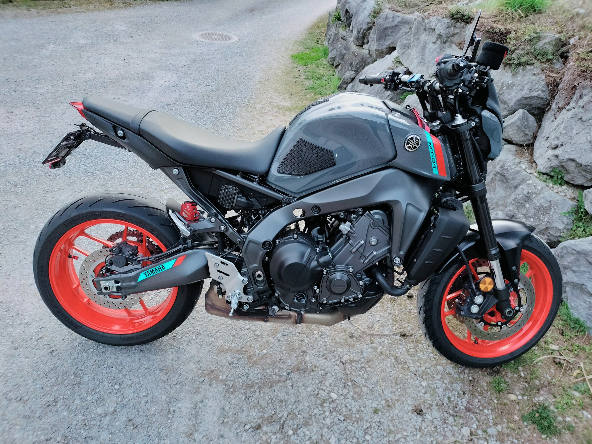 YAMAHA MT-09-image-0