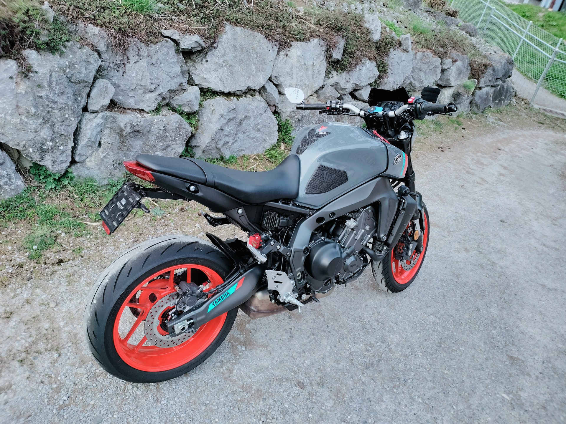YAMAHA MT-09-image-7