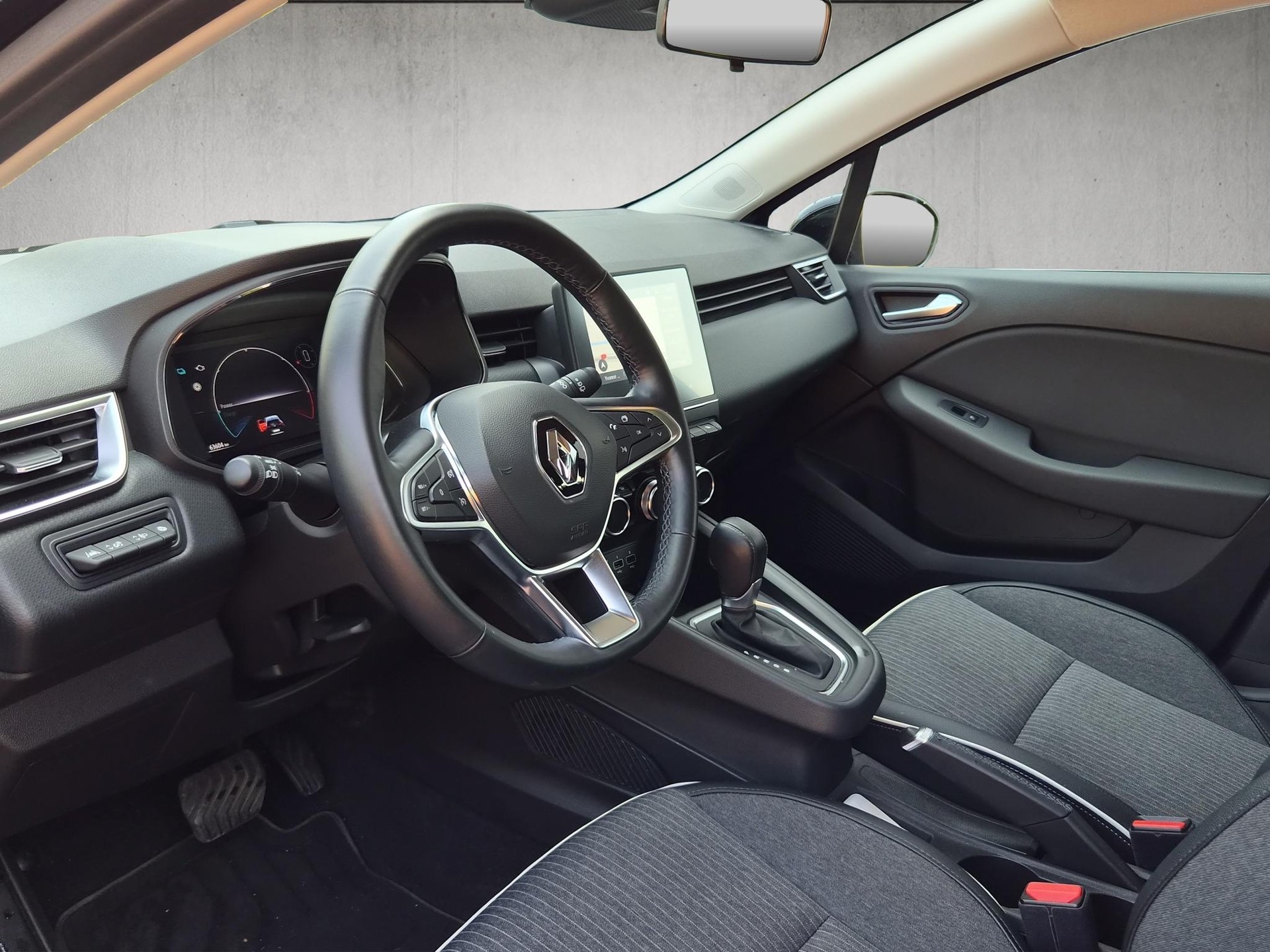 RENAULT Clio 1.6 E-Tech Intens-image-8