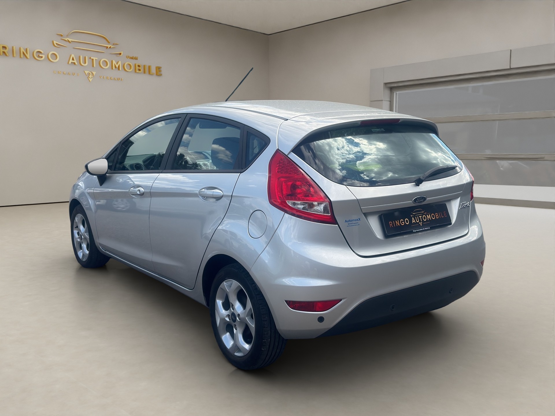FORD Fiesta 1.4 16V Trend Automatic-image-4