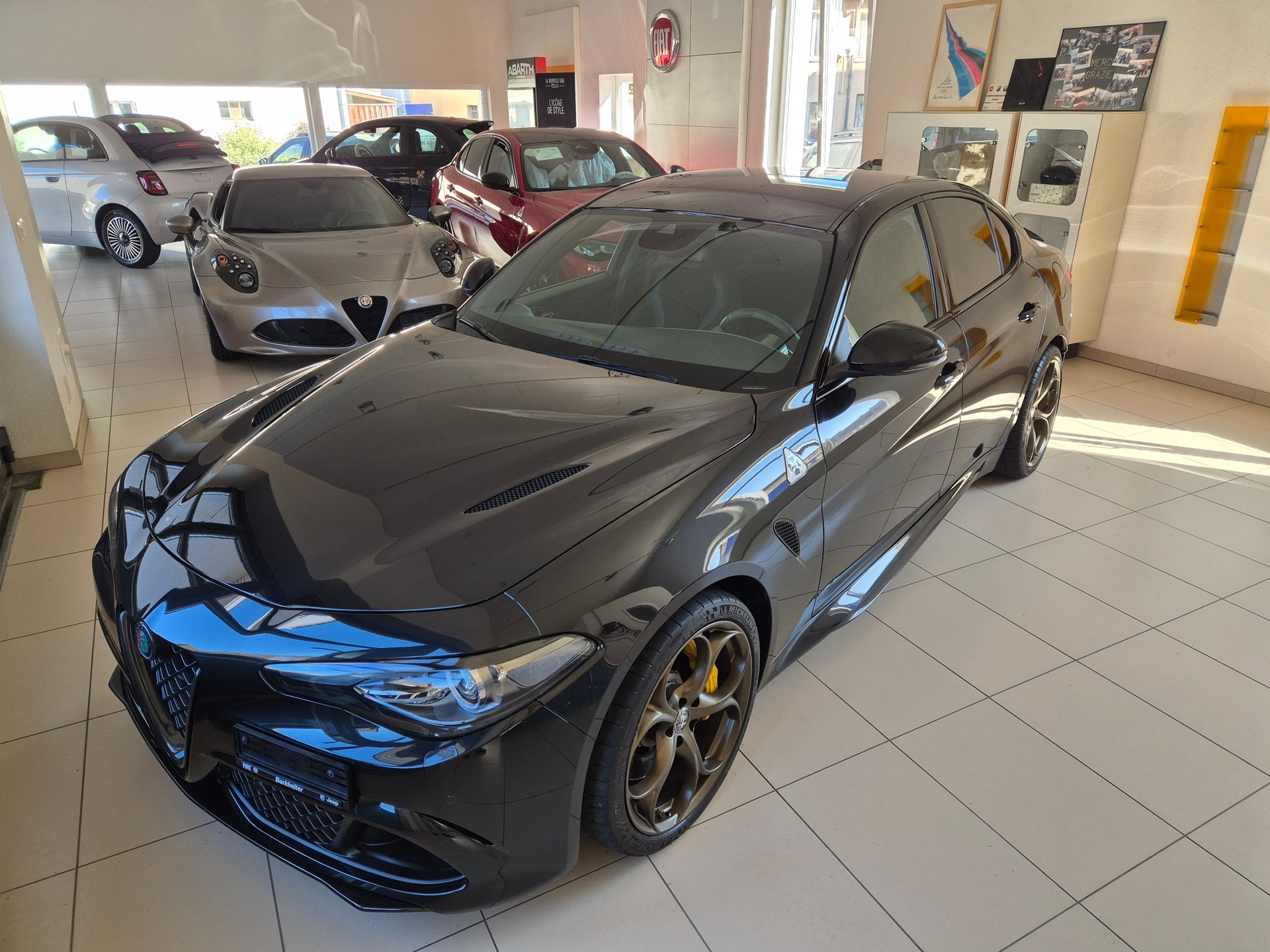ALFA ROMEO Giulia 2.9 V6 Quadrifoglio Automatic 10 ANS SWISS FREE SERVICE-showroom-element-1