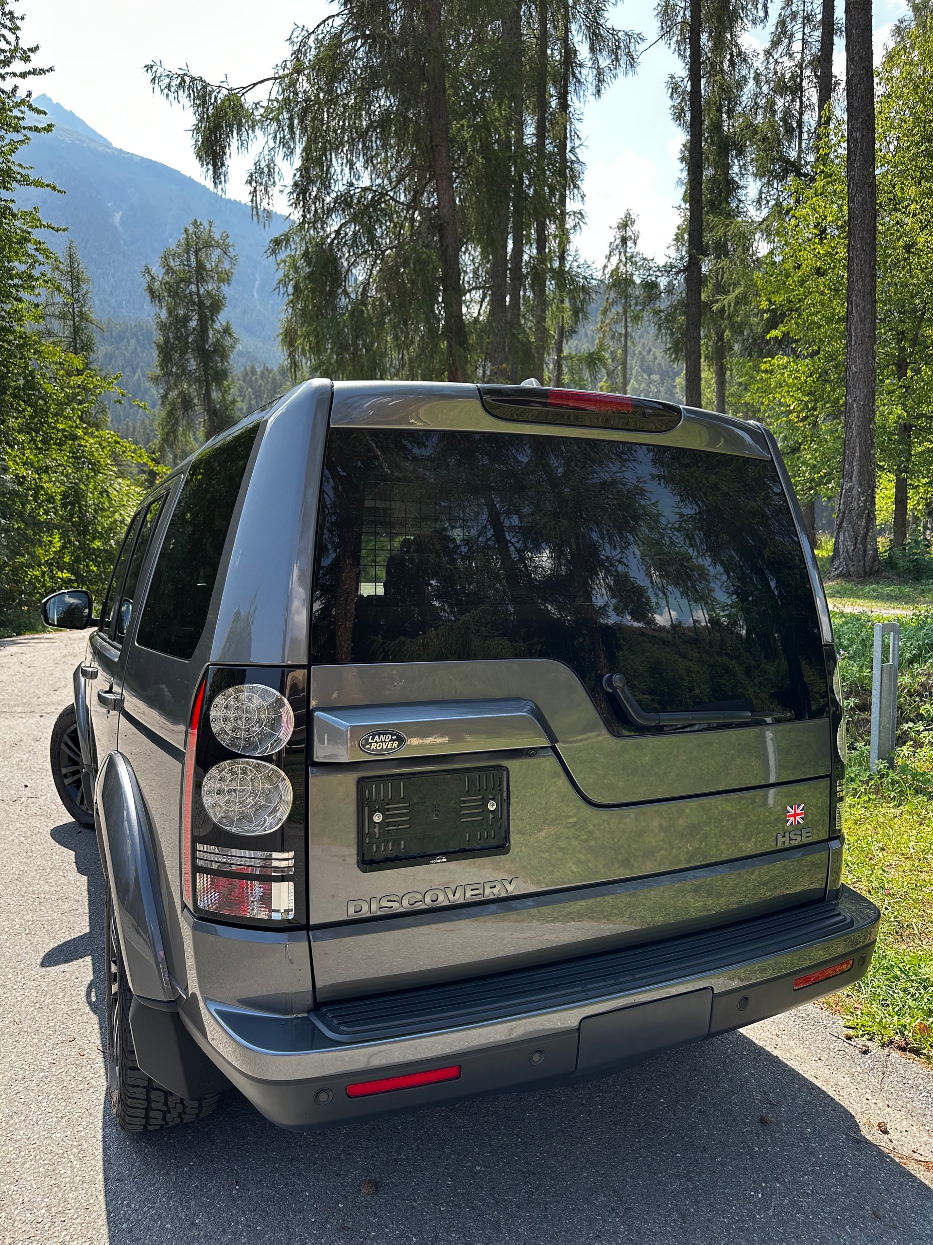 LAND ROVER SDV6 HSE, nur 74'800km-image-6
