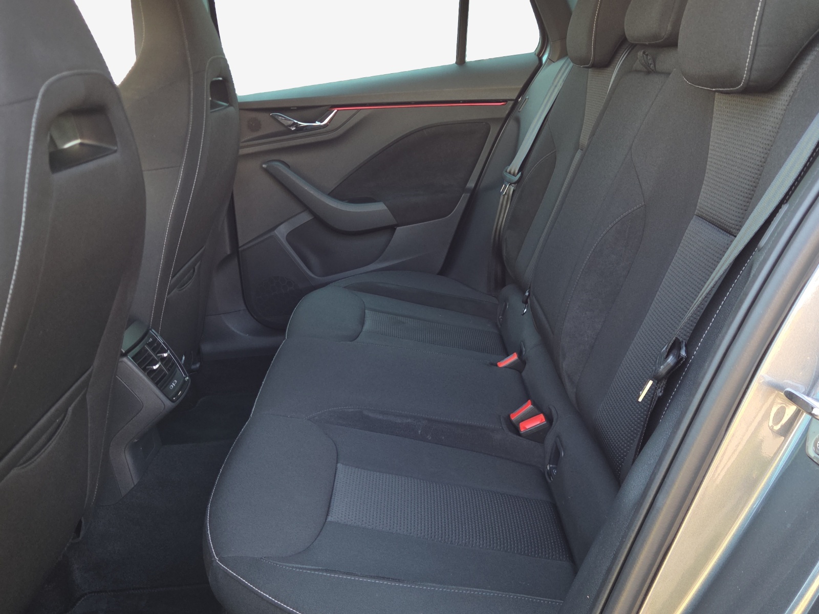 SKODA Kamiq 1.0 TSI Dynamic DSG-image-11