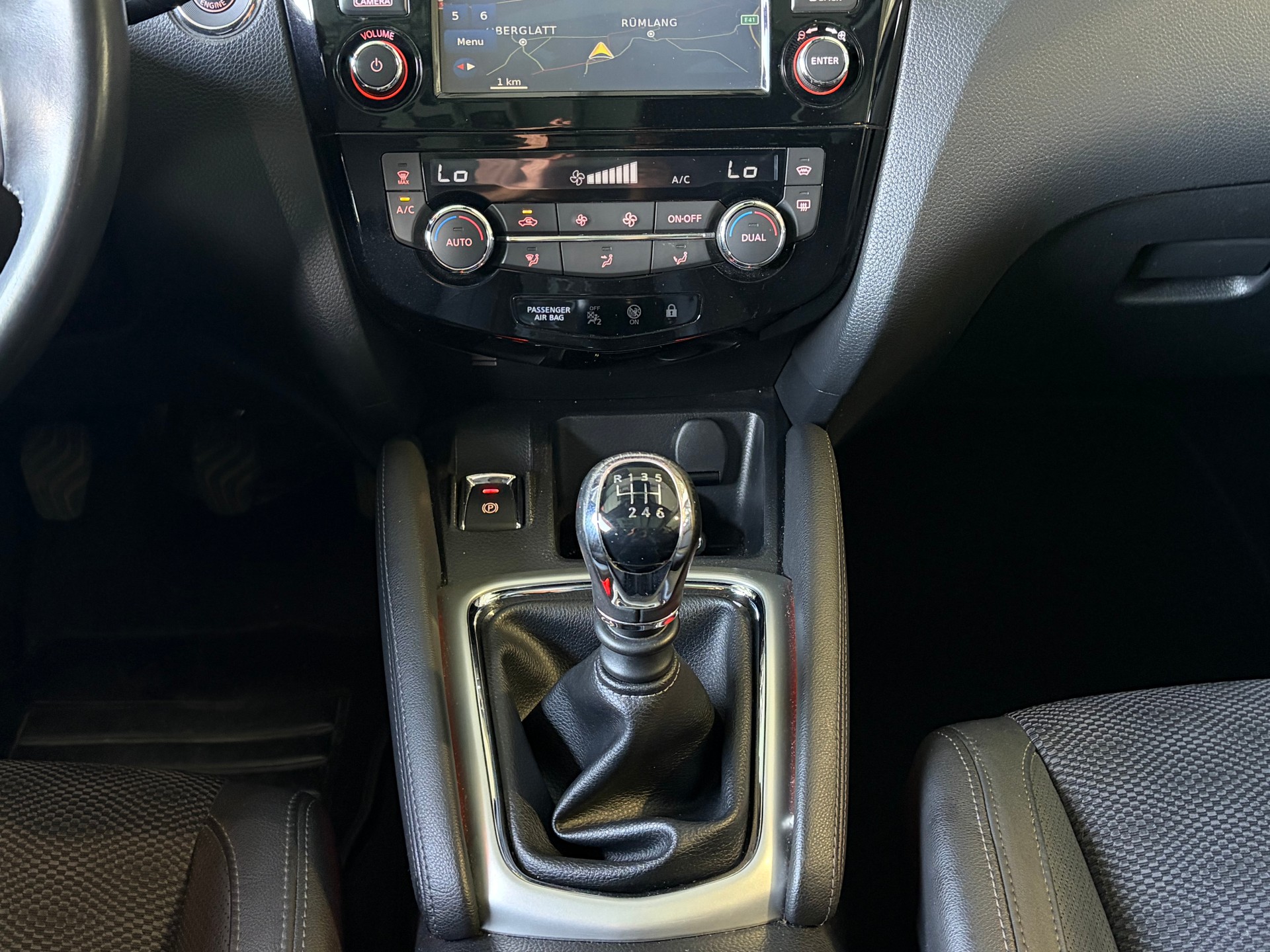 NISSAN Qashqai 1.6 DIG-T tekna * CH-Fahrzeug * Ab MFK * Anhängerkupplung *-image-10