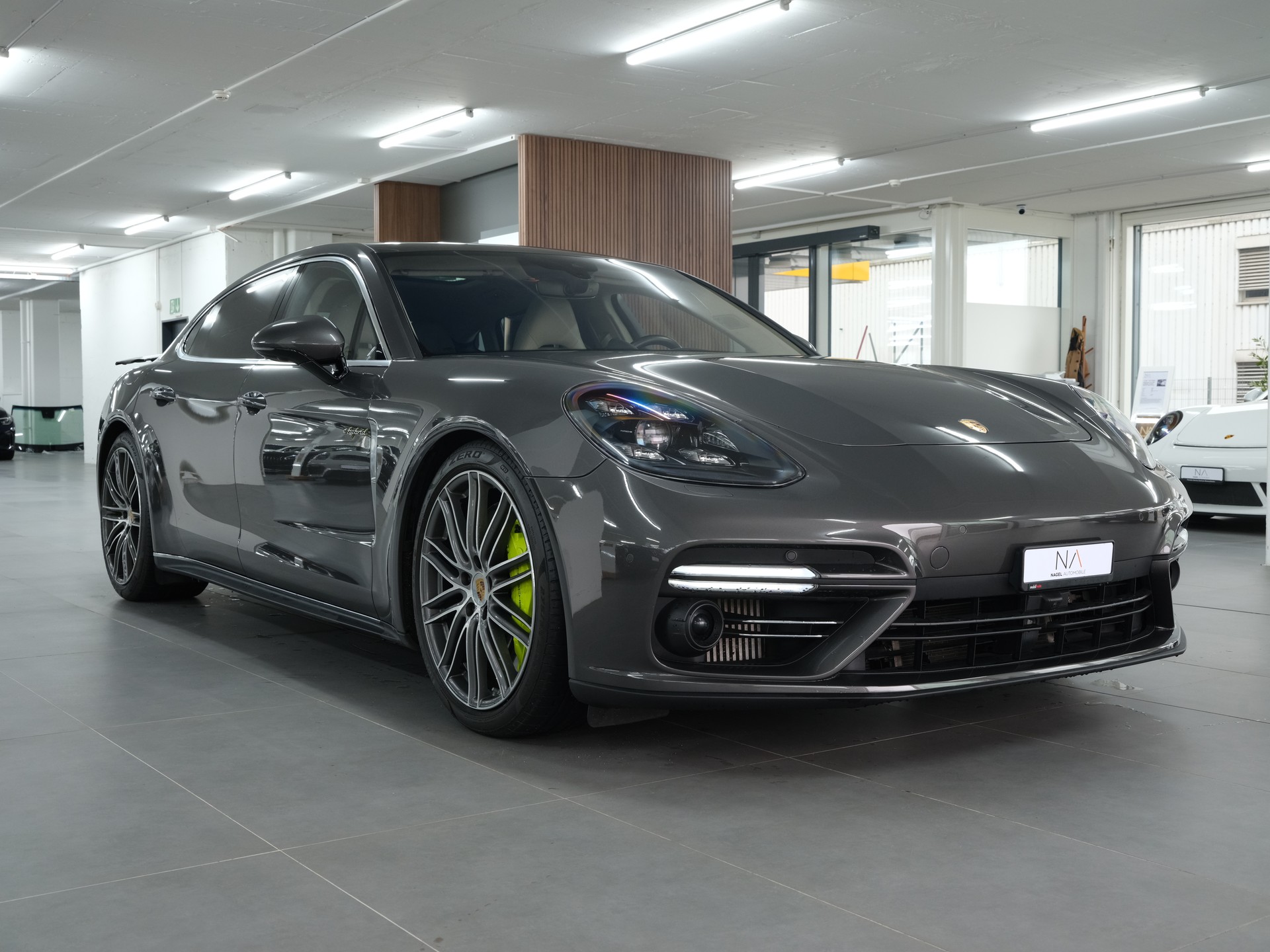 PORSCHE Panamera Turbo S Executive E-Hybrid PDK *Porsche Aproved* *Sport Chrono* *Vollausstattung*-showroom-element-1