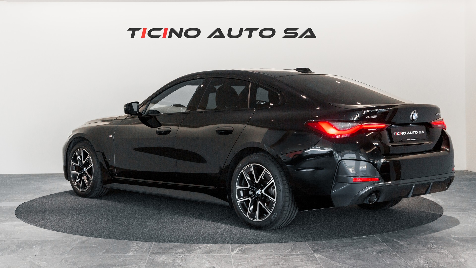 BMW 420d xDrive M Sport-showroom-element-2