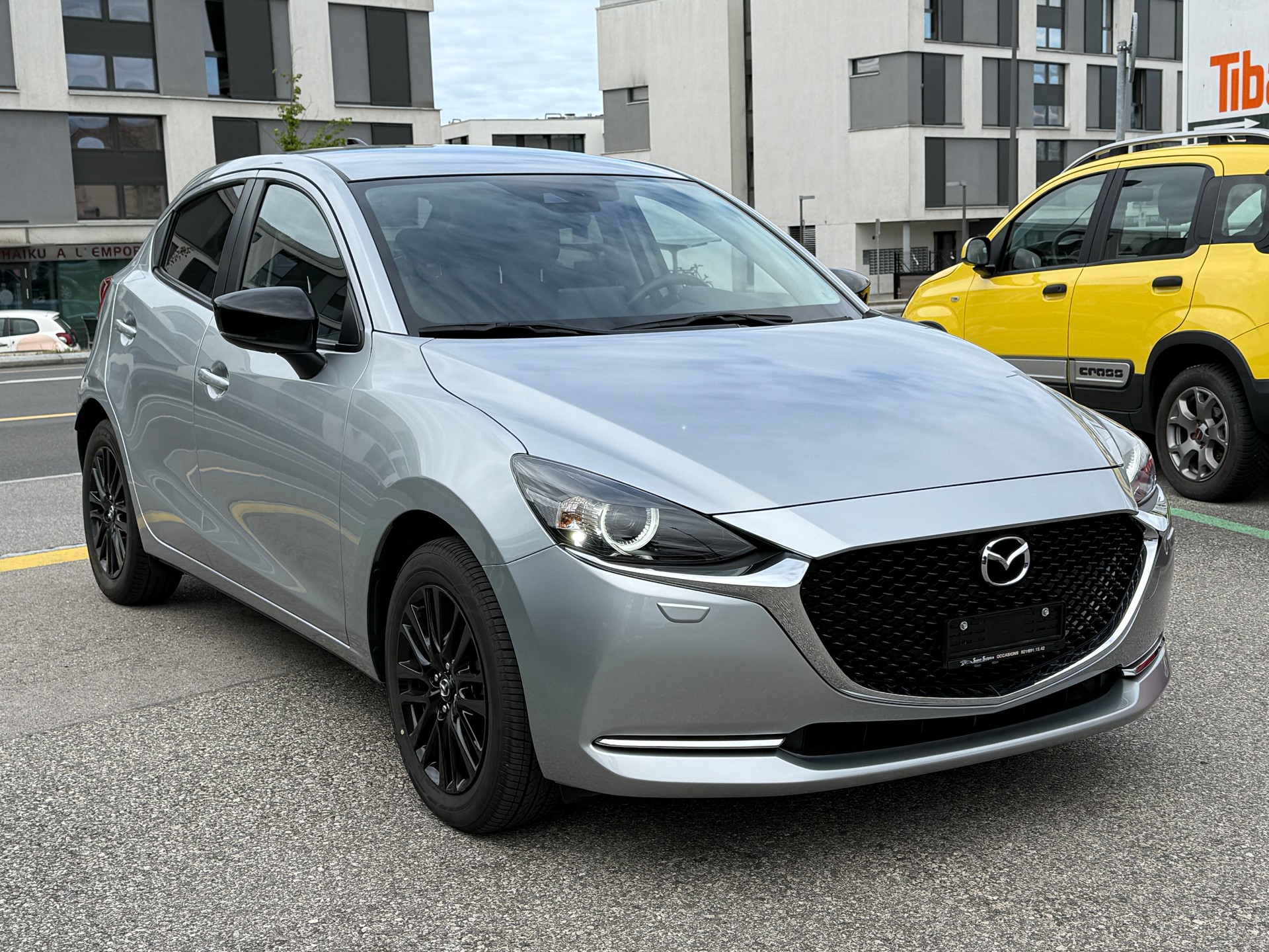 MAZDA 2 SKYACTIV-G 90 Homura Automat - Dernier Service Mazda fait le 11-06-2026 à 2’374 km - Garantie Mazda valable jusqu’a 01.2028-image-4