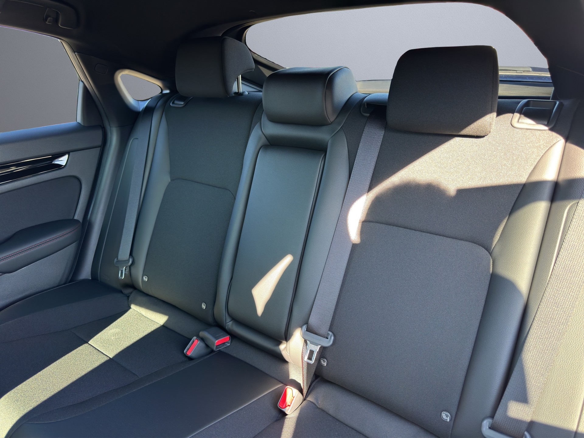 HONDA Civic 2.0 i-MMD Sport-image-12
