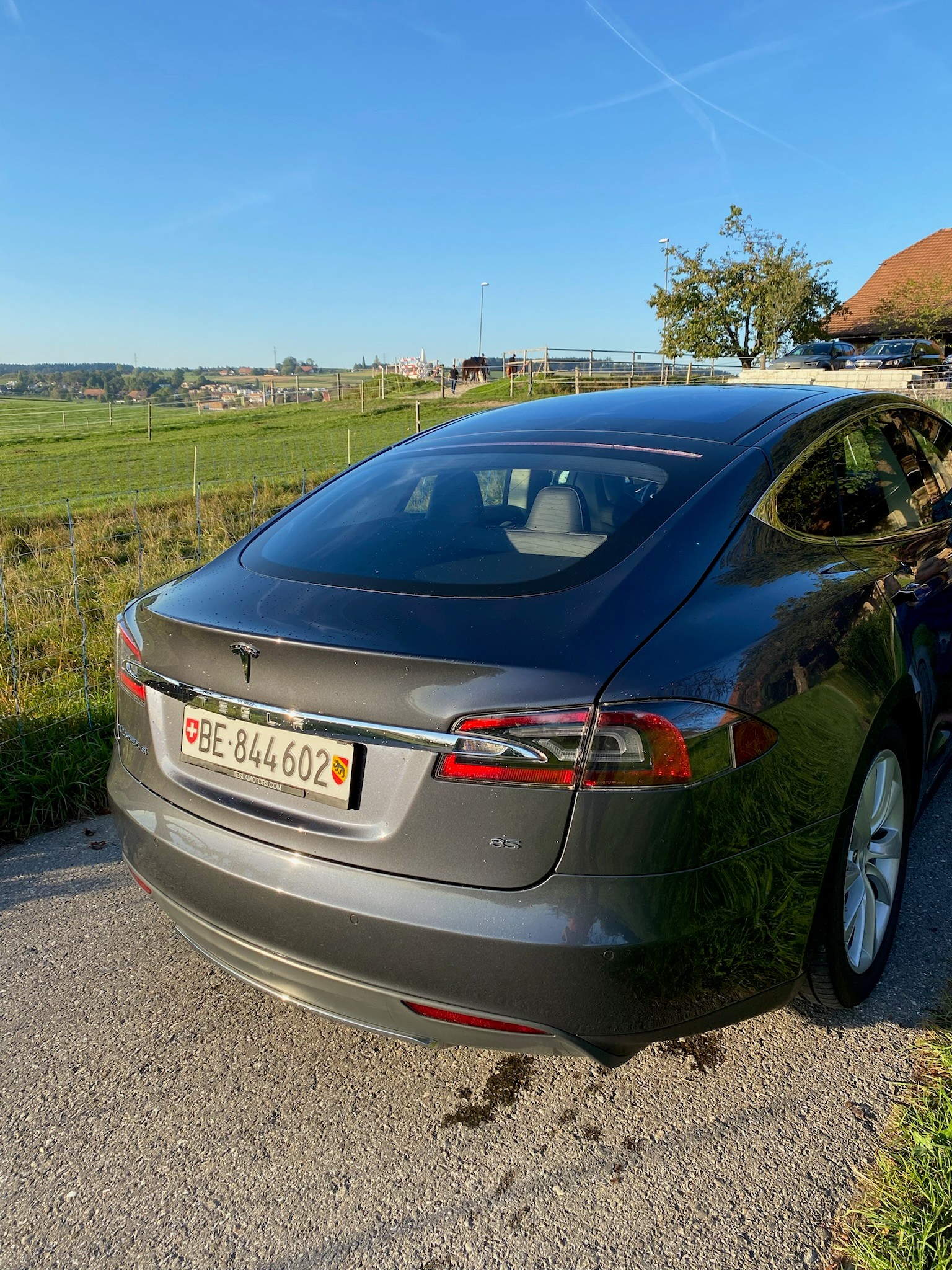 TESLA 85-image-4
