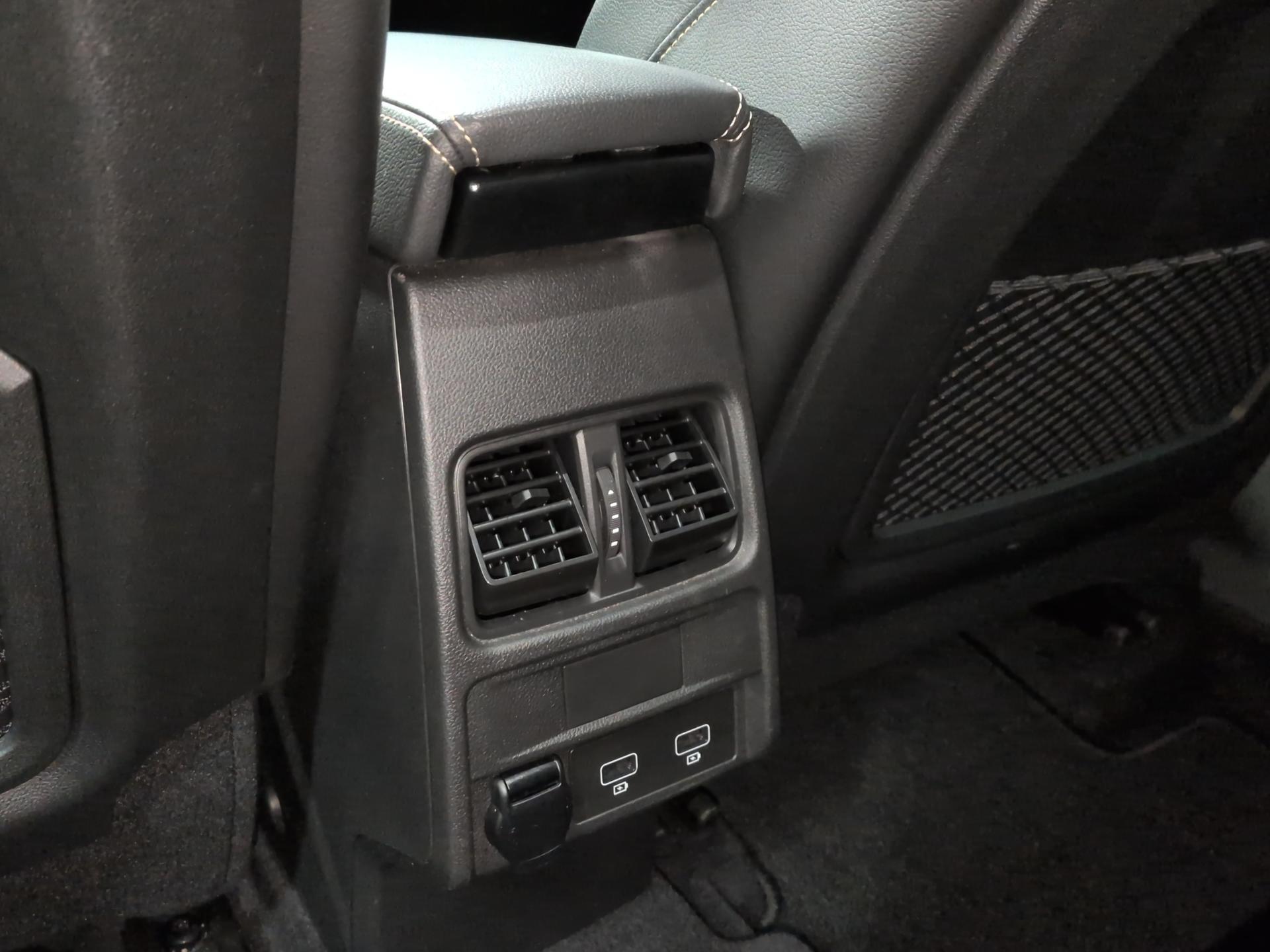 RENAULT Arkana 1.6 E-Tech Engineered-image-19