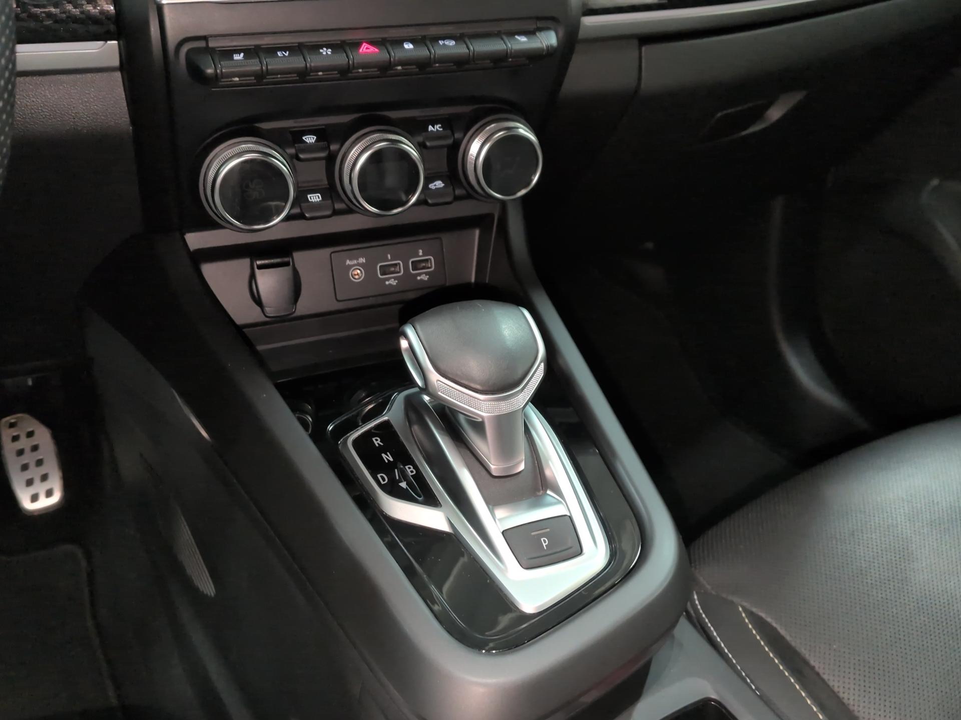 RENAULT Arkana 1.6 E-Tech Engineered-image-11