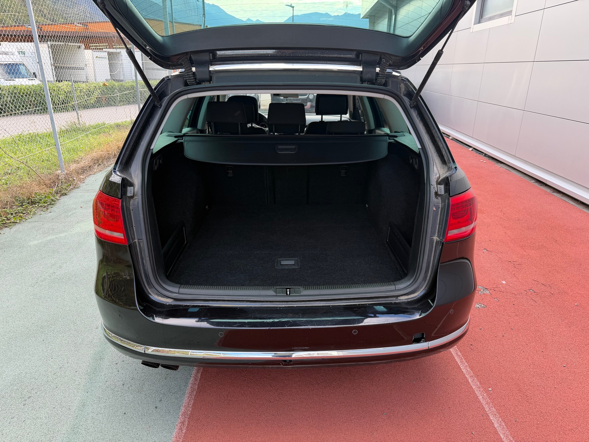 VW Passat Variant 2.0 TDI BMT Comfortline DSG-image-12