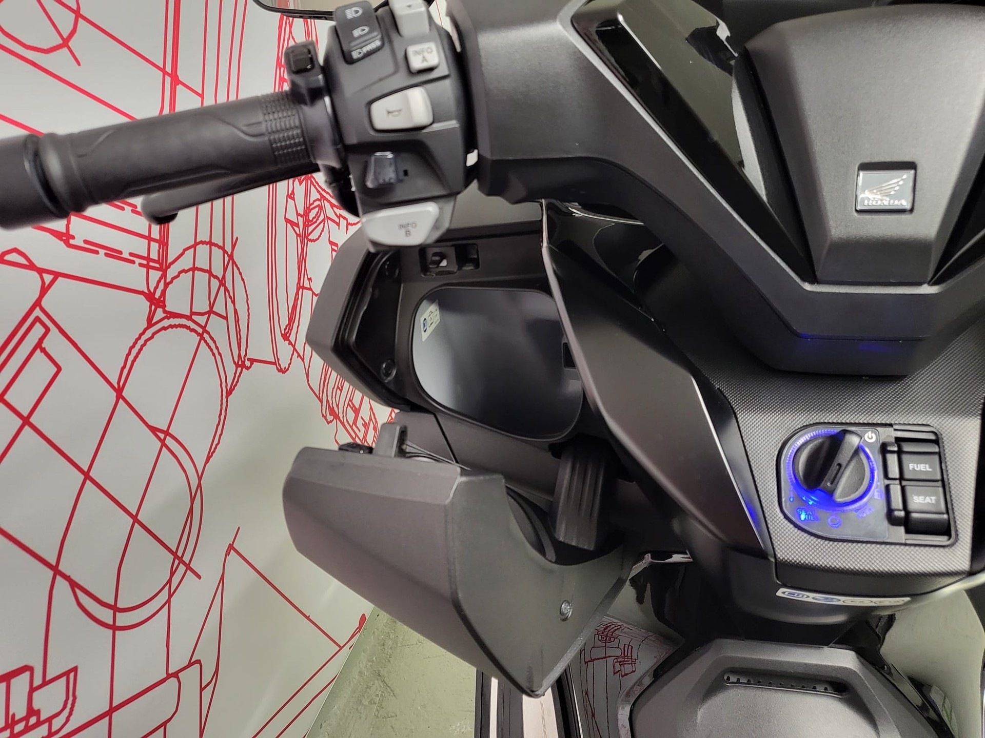 HONDA Nss 125 Forza Special Edition-image-5
