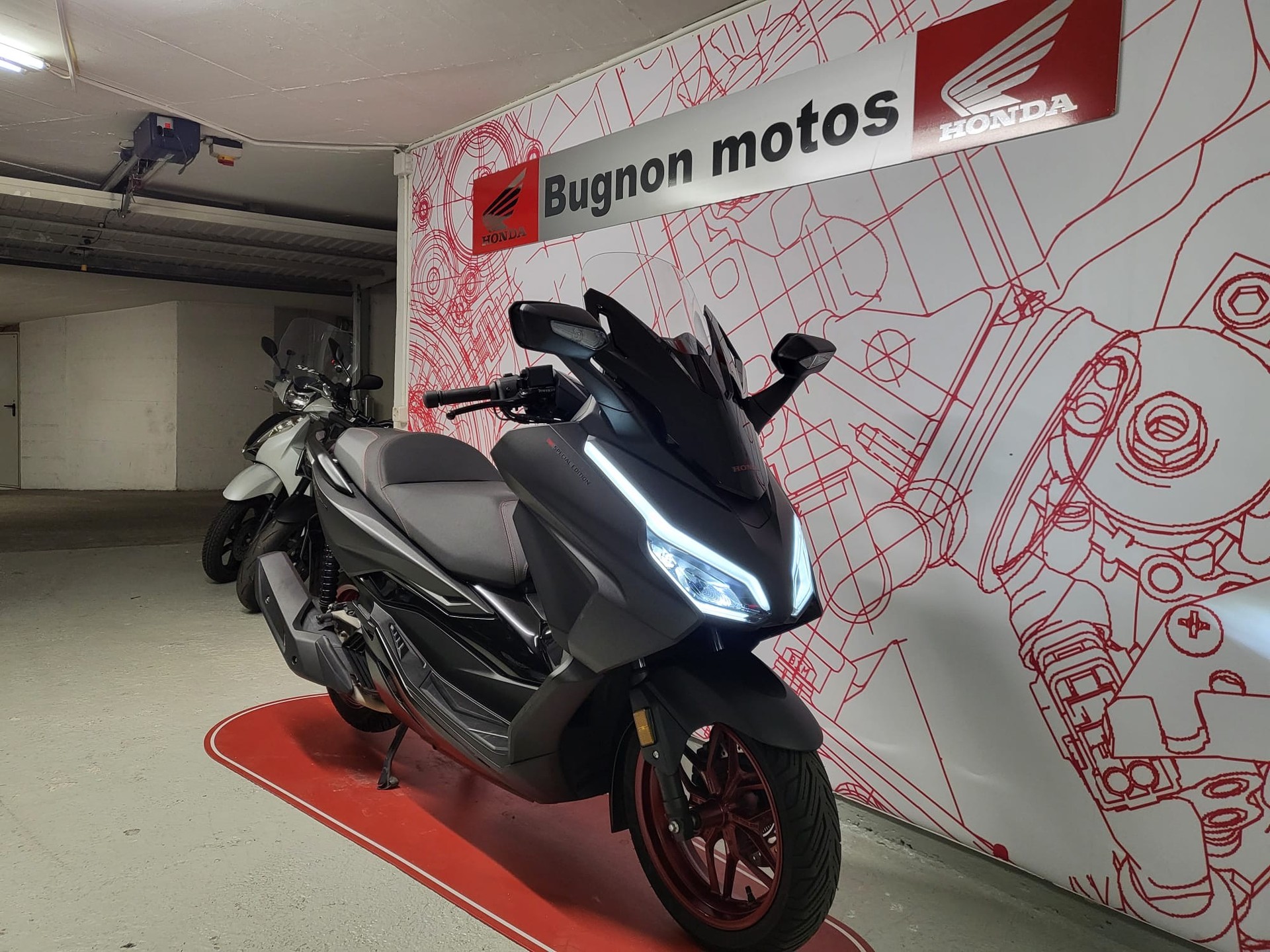 HONDA Nss 125 Forza Special Edition-image-3