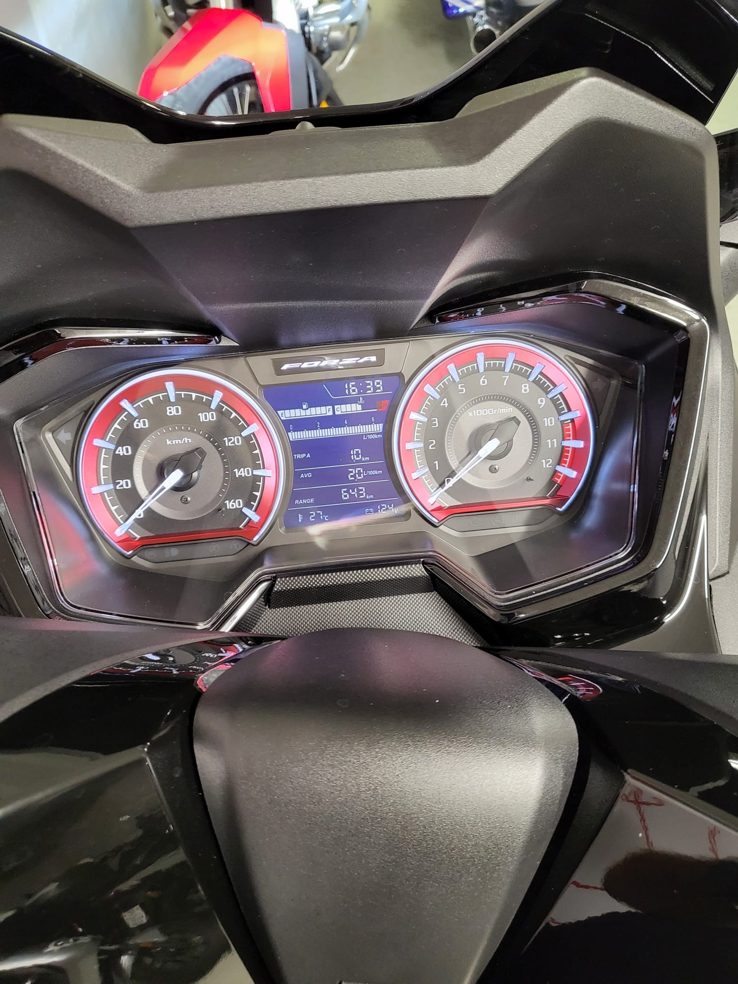 HONDA Nss 125 Forza Special Edition-image-7