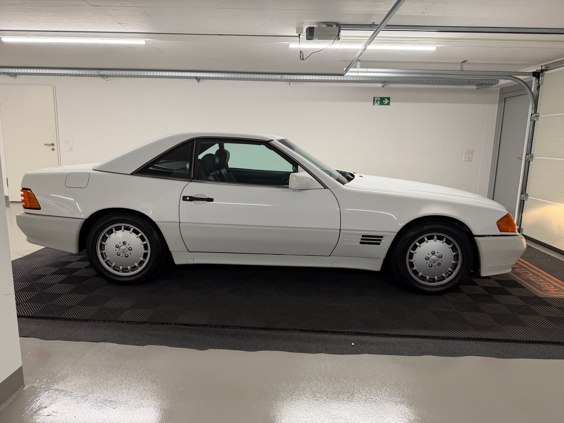 MERCEDES-BENZ SL 500 Automatic-image-11