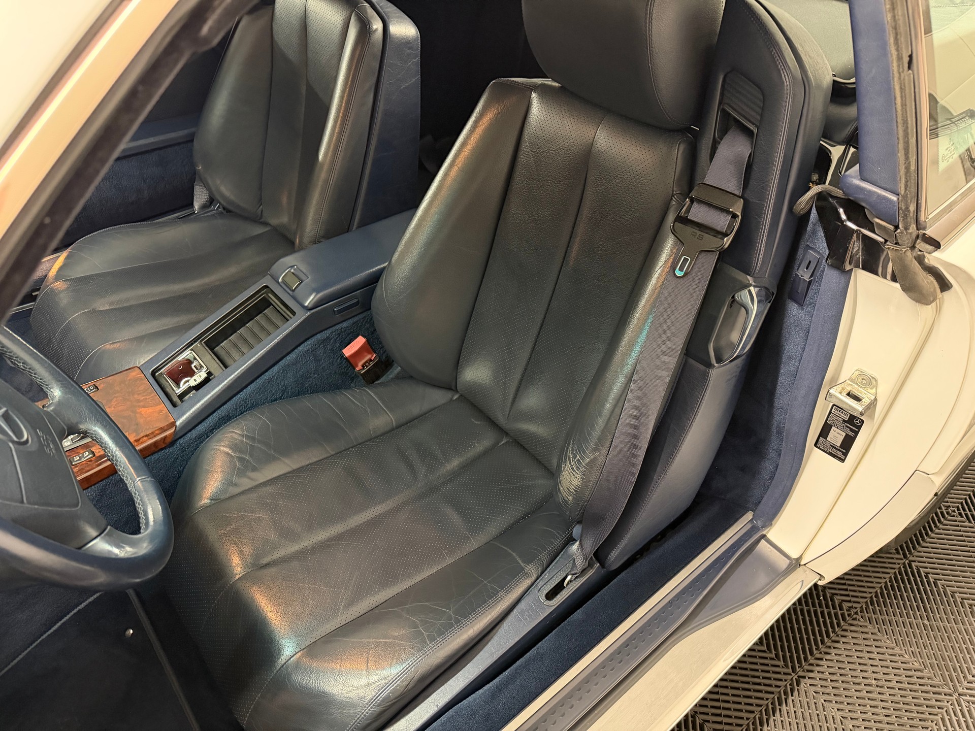 MERCEDES-BENZ SL 500 Automatic-image-18