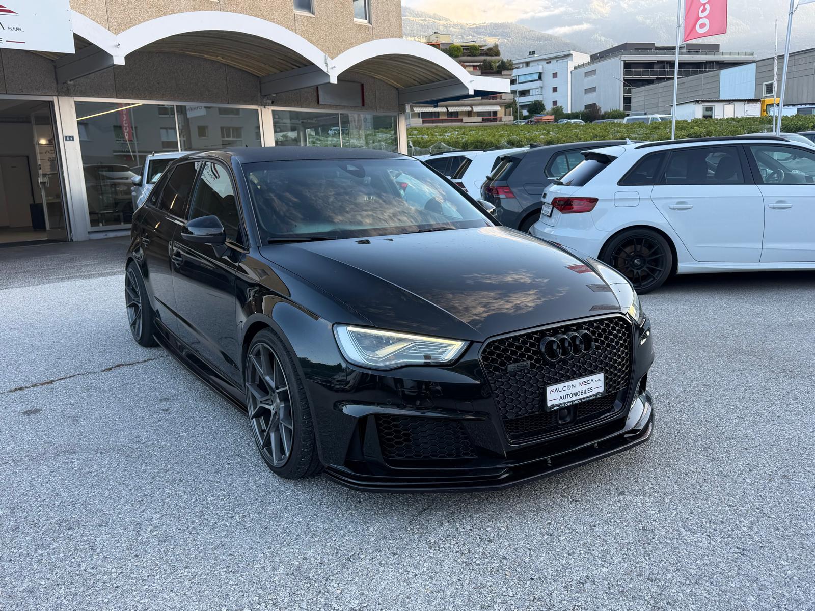 AUDI RS3 2.5 TSI quattro S-tronic-showroom-element-1