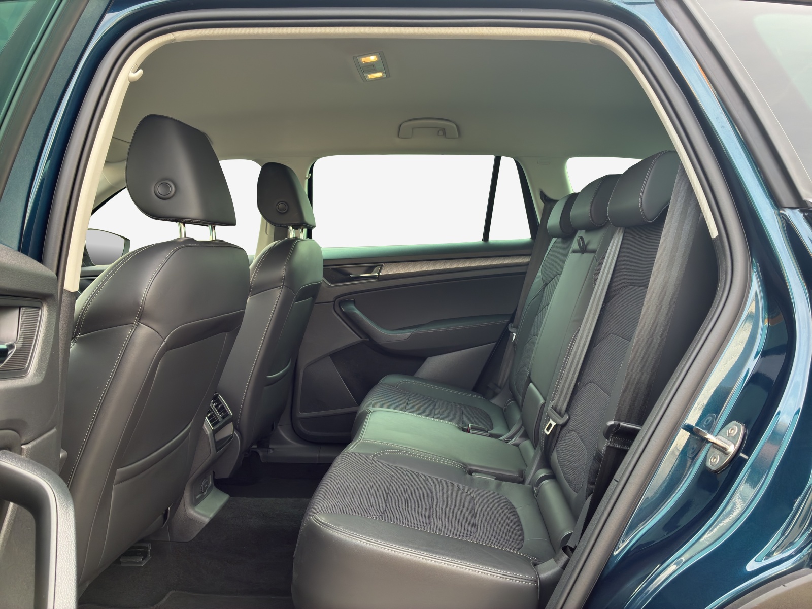 SKODA Kodiaq 2.0 TSI 4x4 Style-image-11