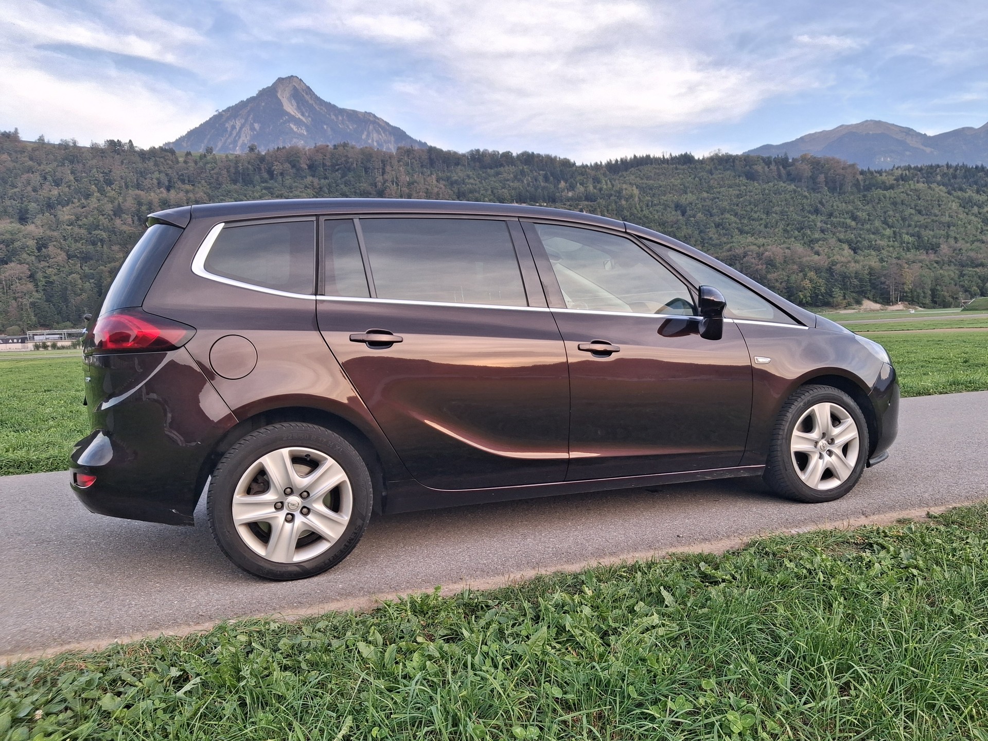 OPEL Zafira Tourer 1.6i 16V Turbo Active Ed. Aut.