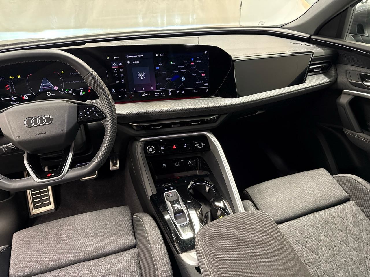 AUDI Q5 TDI quattro 150 kW S-tronic S-Line-image-6