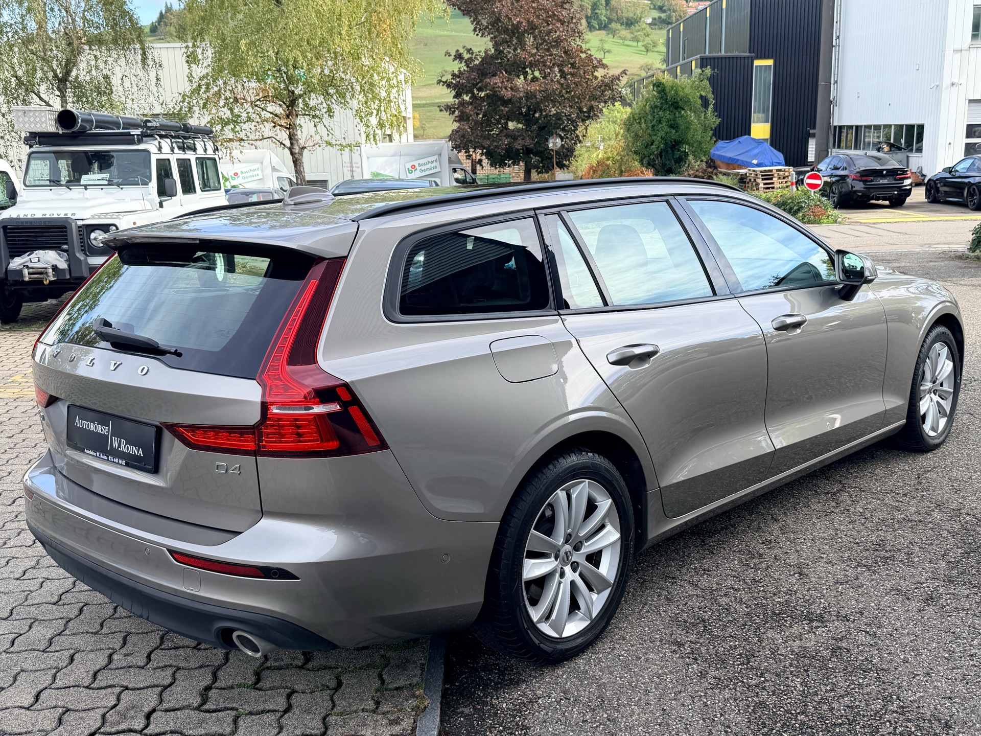 VOLVO V60 D4 Inscription Geartronic-image-2