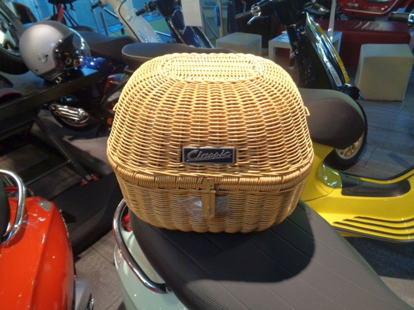 PIAGGIO VESPA PRIMAVERA 125 ABS 12" E5-image-7