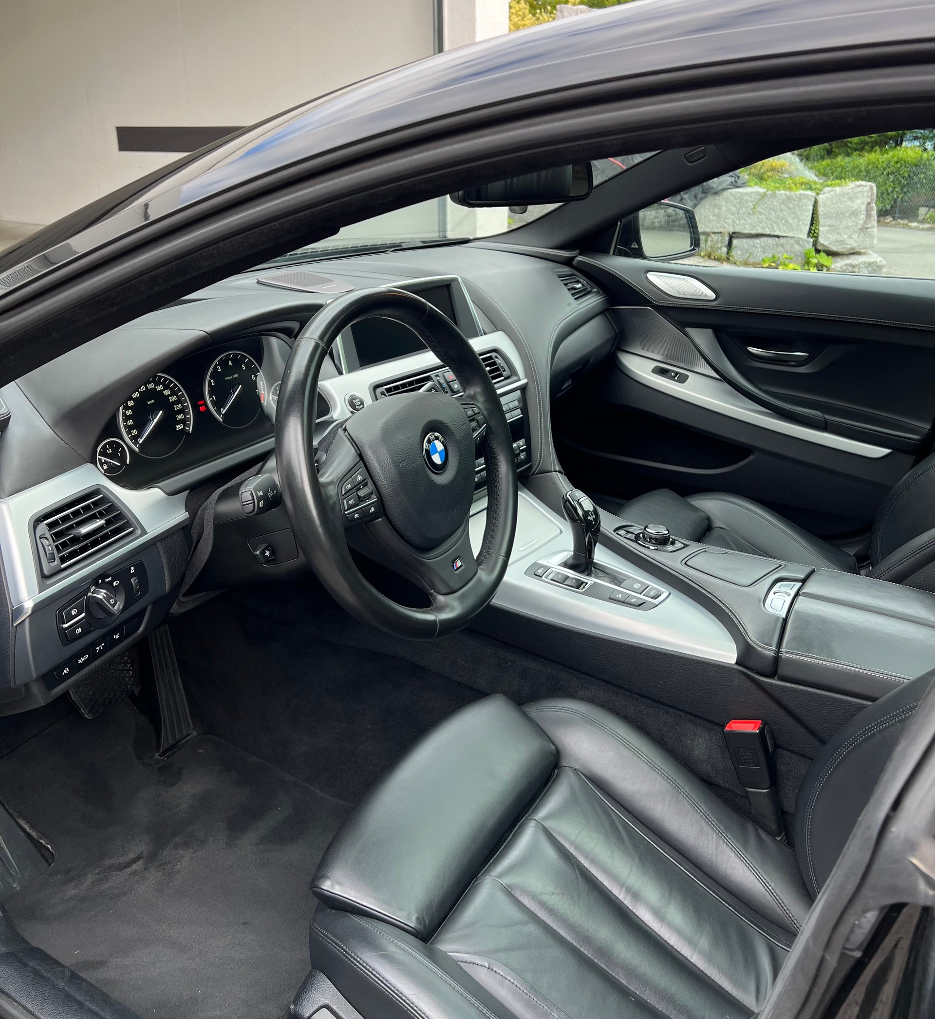 BMW 650i Gran Coupé xDrive 450PS | Head-Up-Display | B&O Soundsystem | Leder Interior | Panoramadach | Soft-Close-Türen-image-5