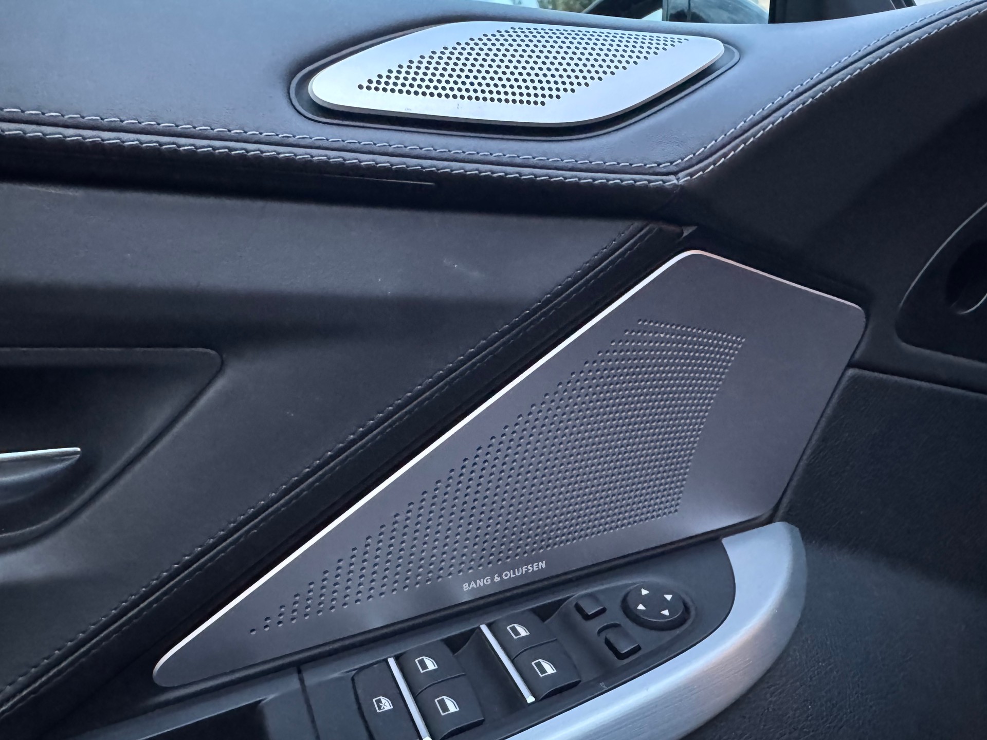 BMW 650i Gran Coupé xDrive 450PS | Head-Up-Display | B&O Soundsystem | Leder Interior | Panoramadach | Soft-Close-Türen-image-9