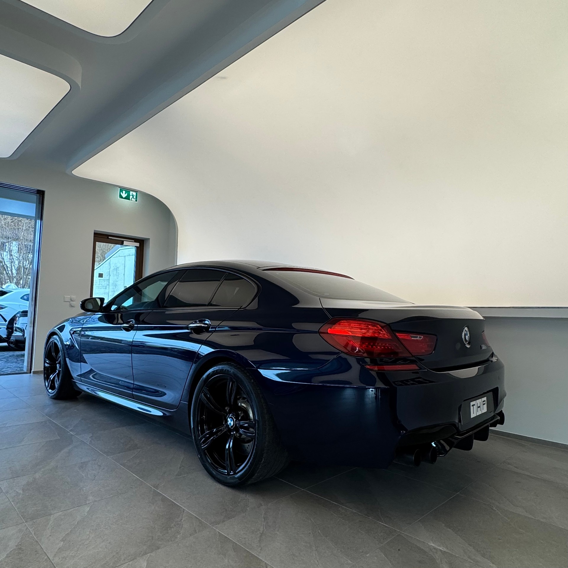 BMW M6 Gran Coupé Drivelogic INDIVIDUAL-showroom-element-2